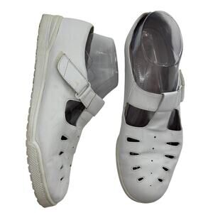 Propet White Leather Sandal Walker Closed Toe Comfort Shoes